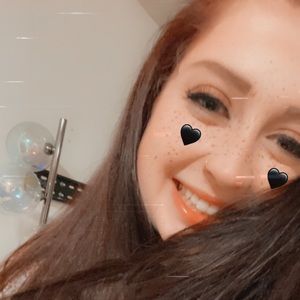 Meet your Posher, Elaine